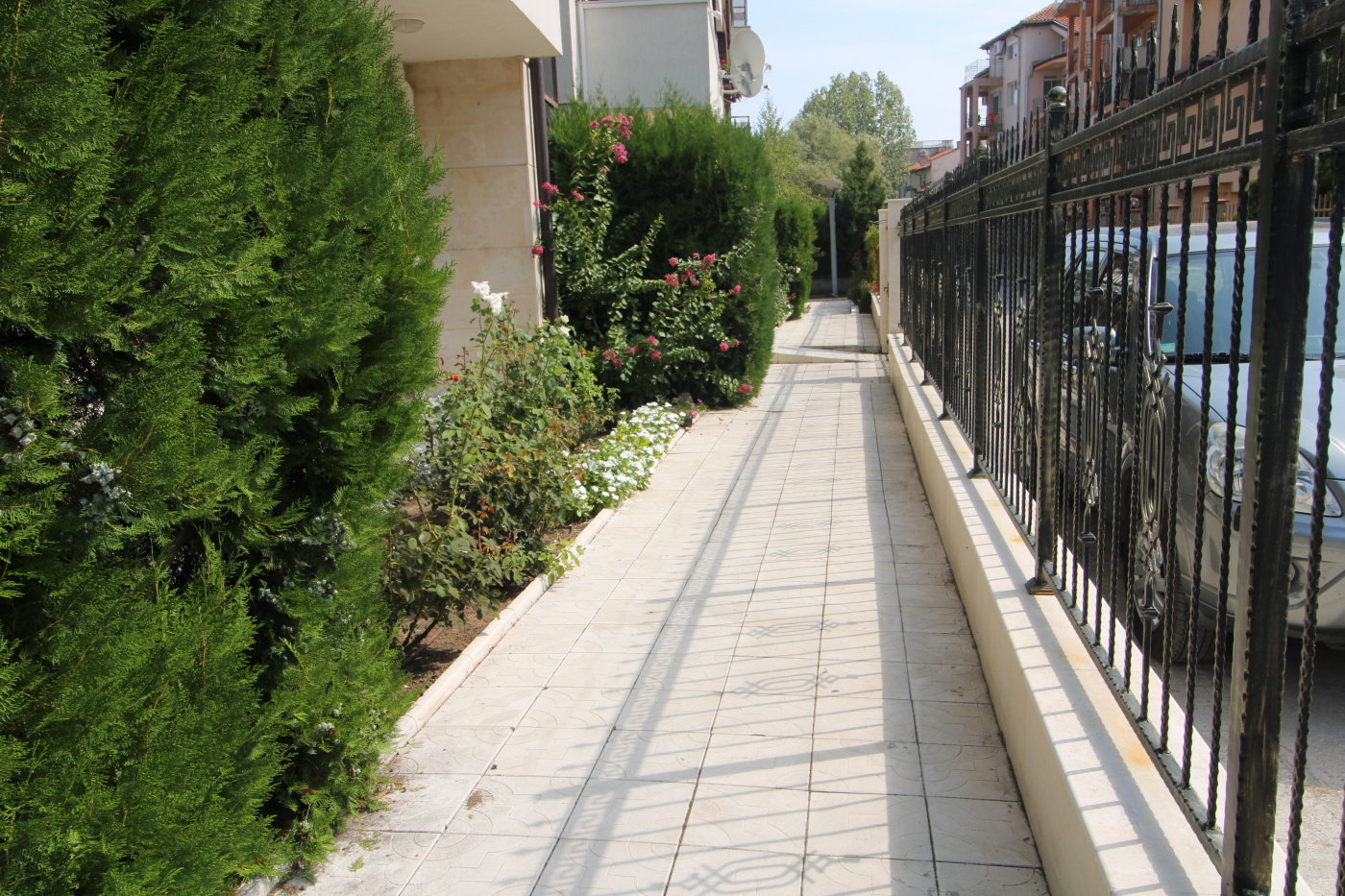 Eden Aparthotel