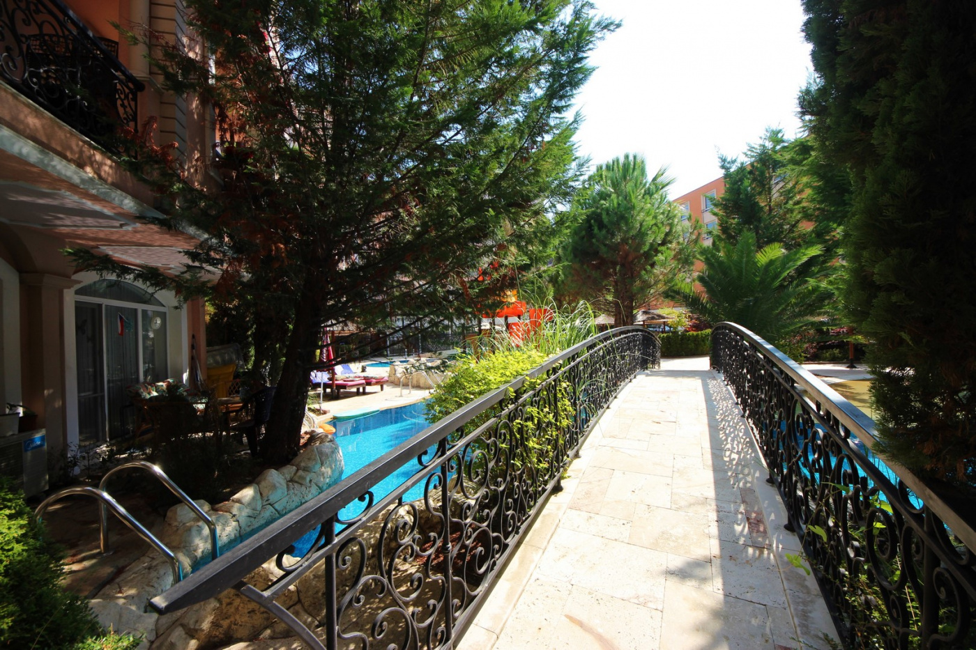 Romance Marine Aparthotel