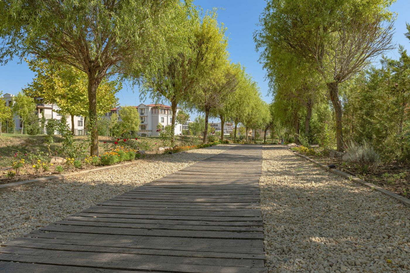 Green Life Aparthotel