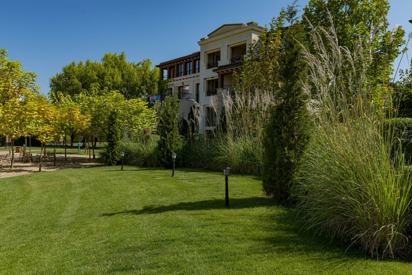 Green Life Aparthotel