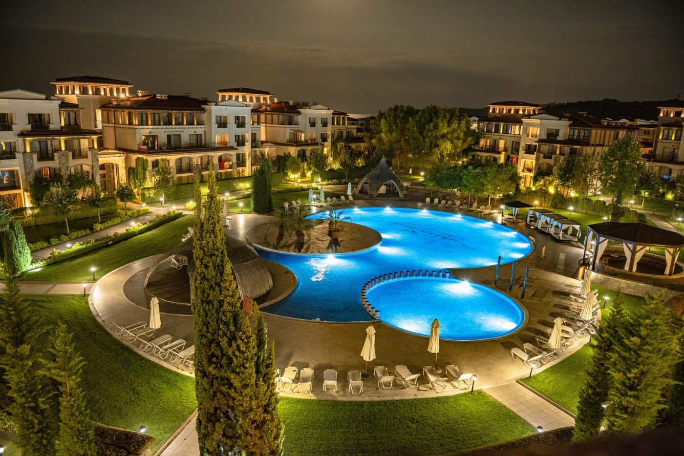 Green Life Aparthotel