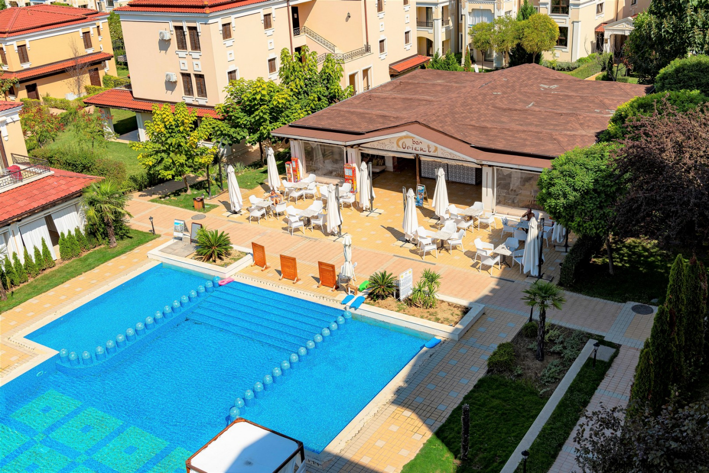 Green Life Aparthotel