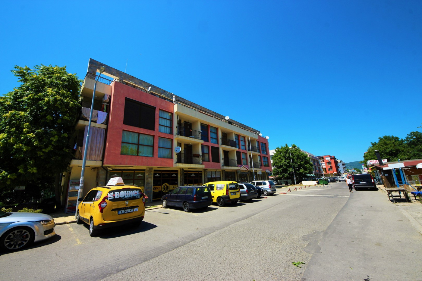 Crystal Park Aparthotel