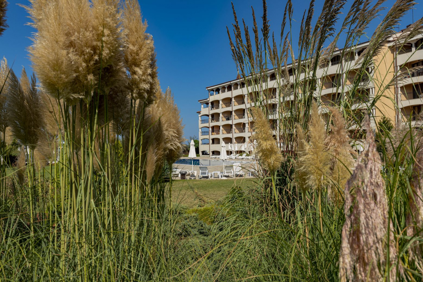 Nestinarka Beach Aparthotel