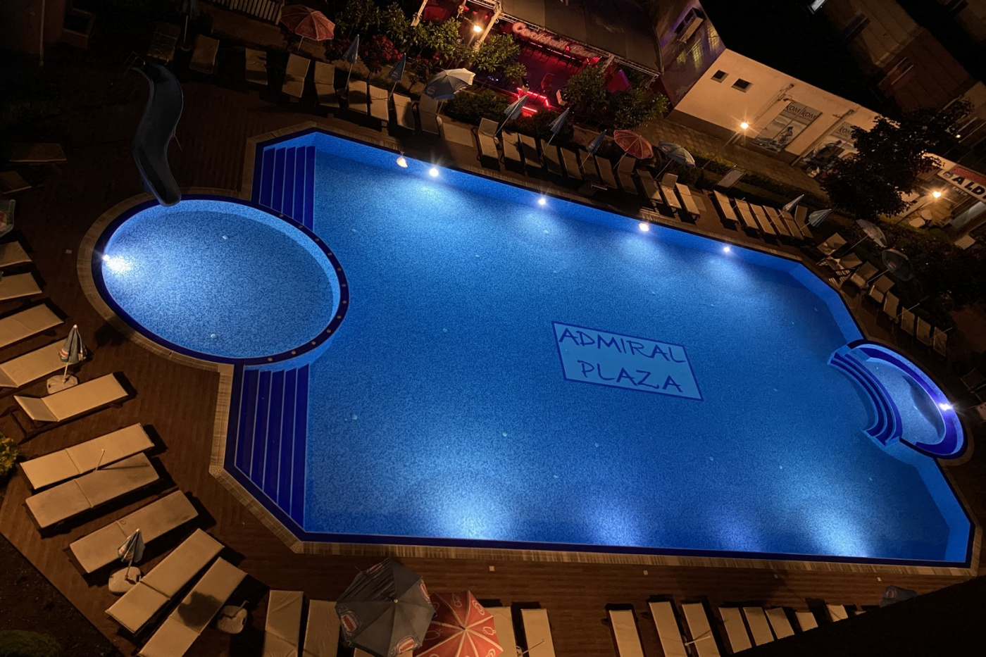 Admiral Plaza Aparthotel