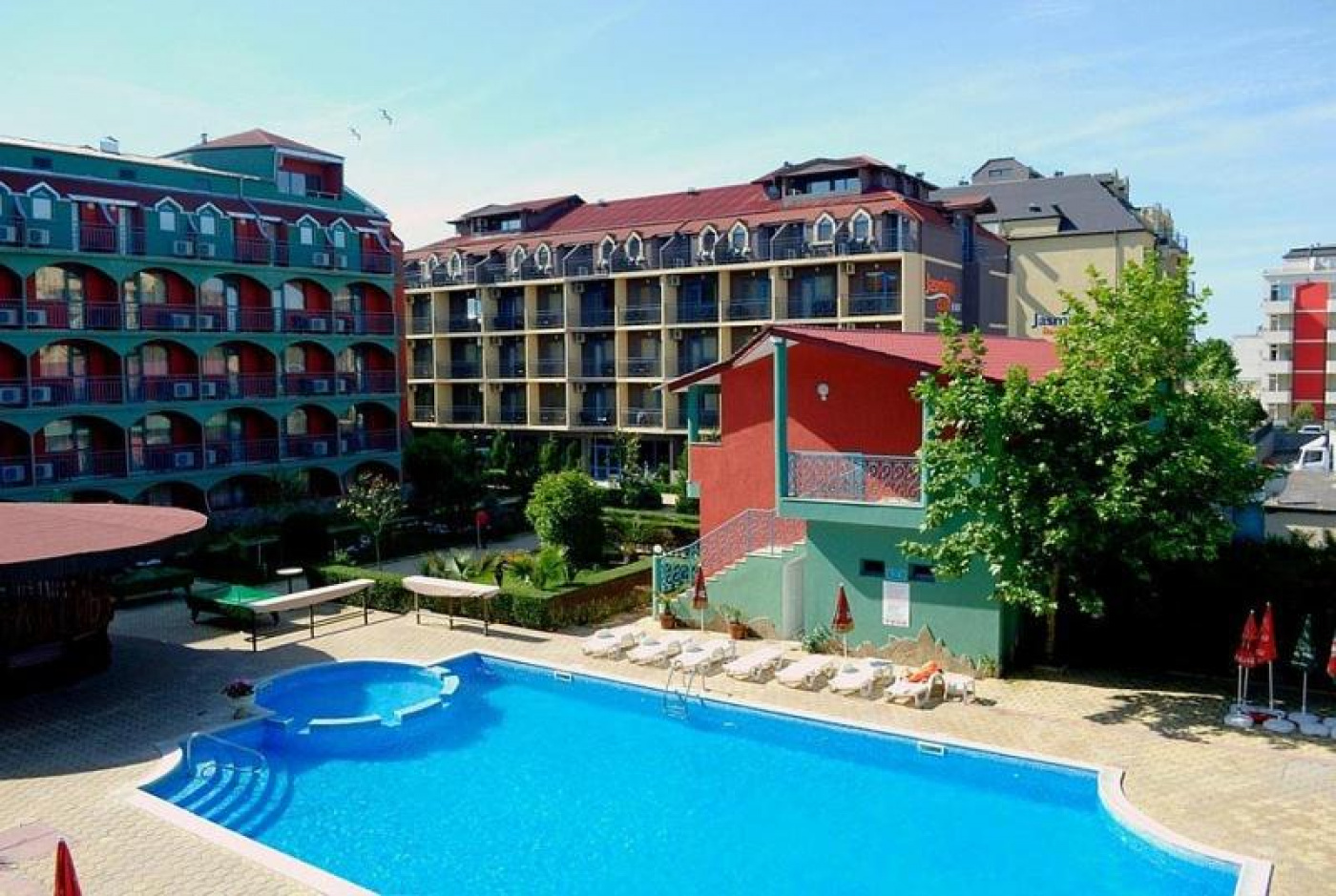 Jasmine Club Aparthotel
