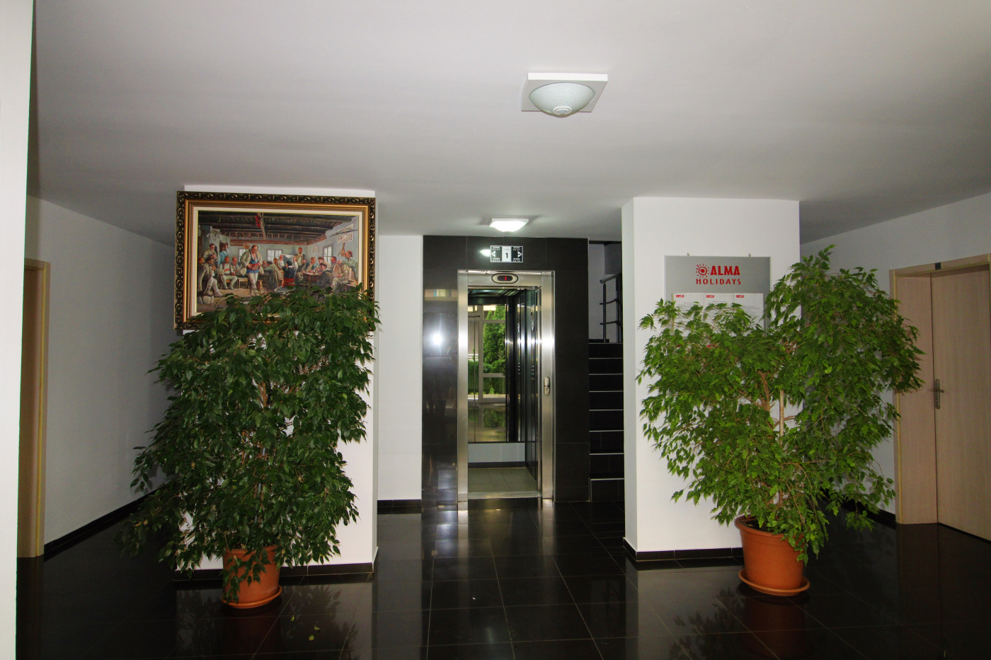 Jasmine Club Aparthotel
