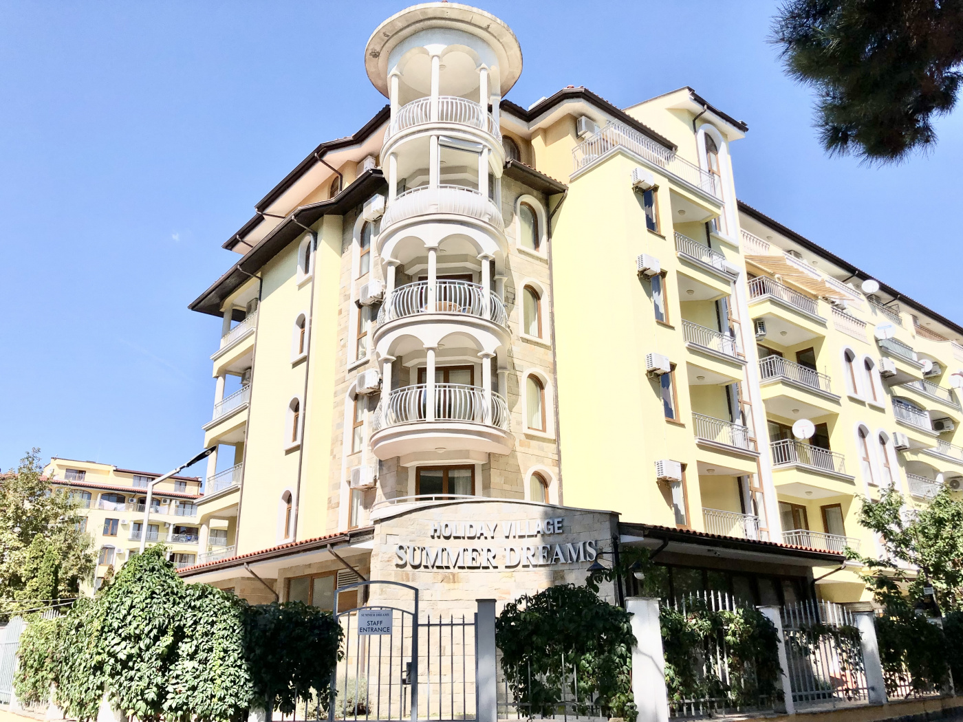Summer Dreams Aparthotel