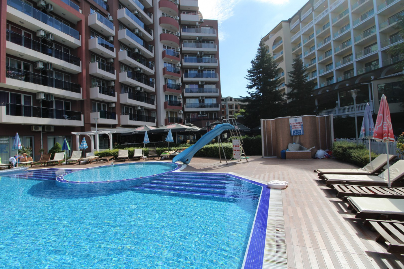 Admiral Plaza Aparthotel