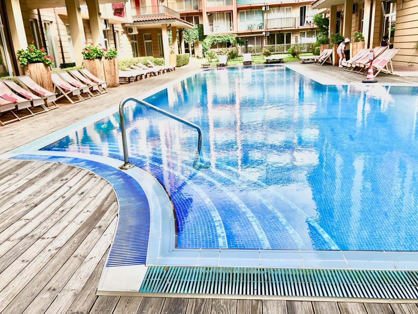 Sunny View Central Aparthotel
