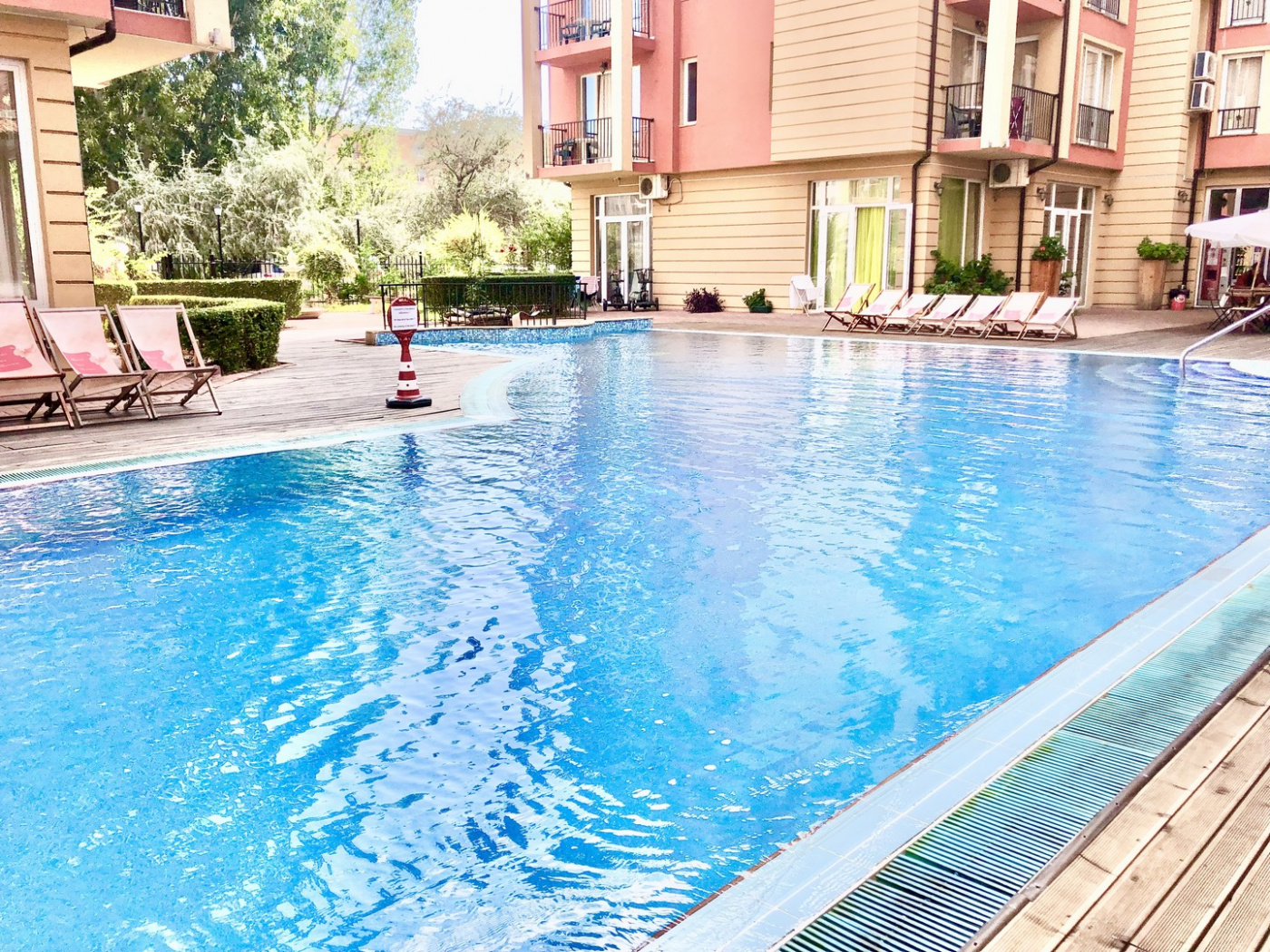 Sunny View Central Aparthotel