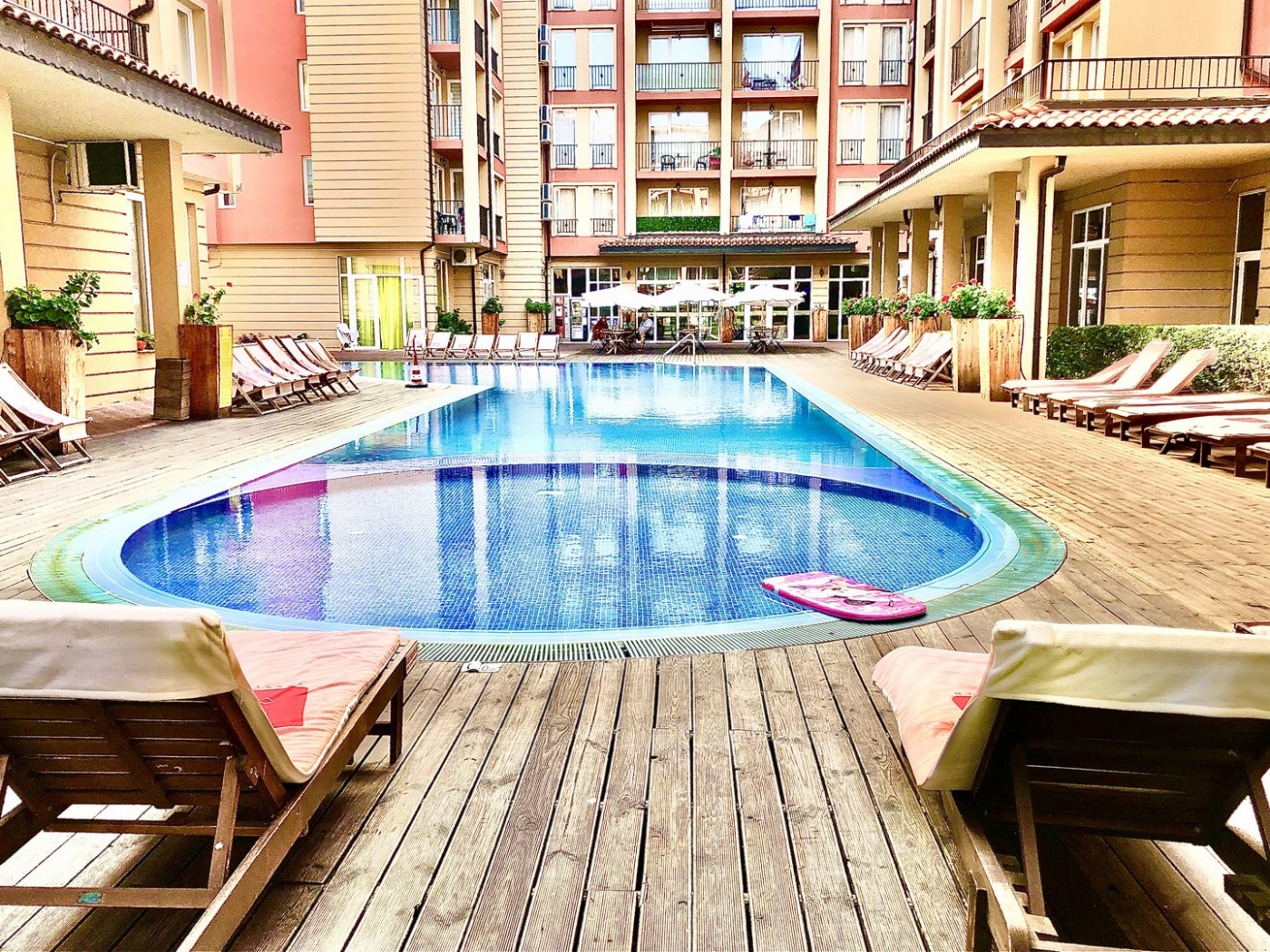 Sunny View Central Aparthotel
