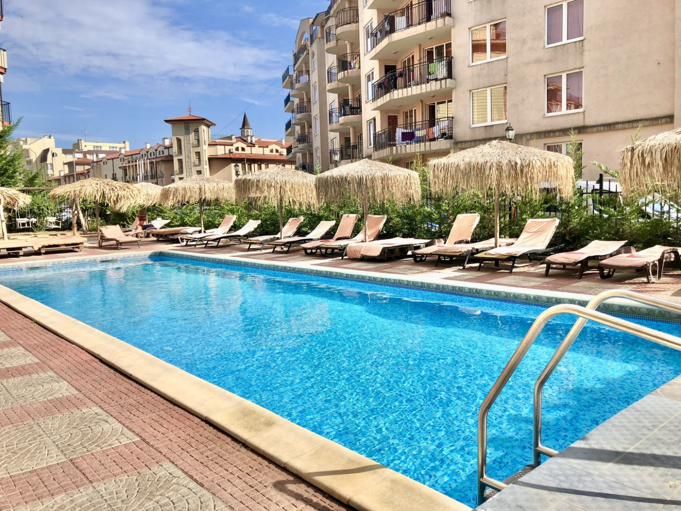 Sunny View Central Aparthotel