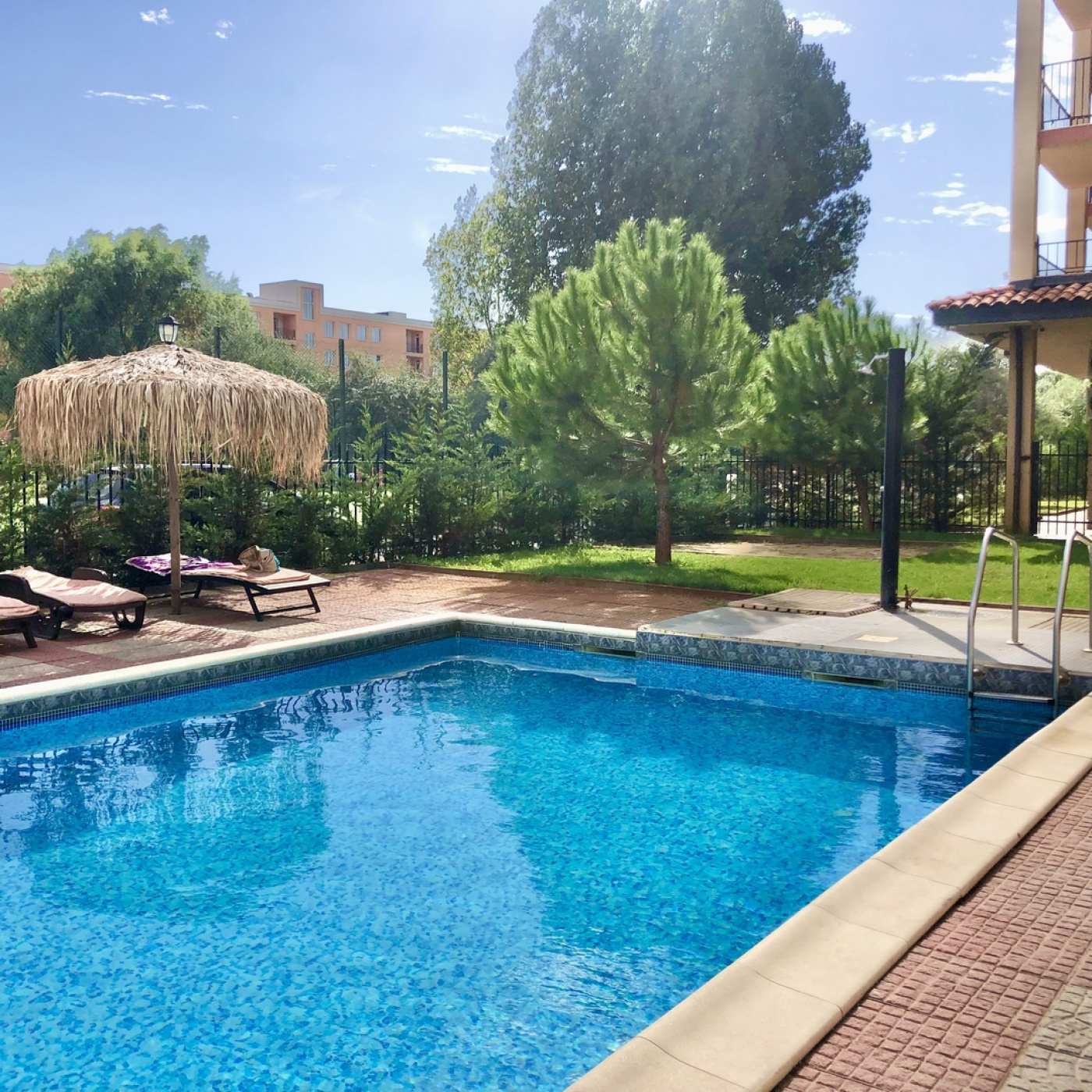 Sunny View Central Aparthotel