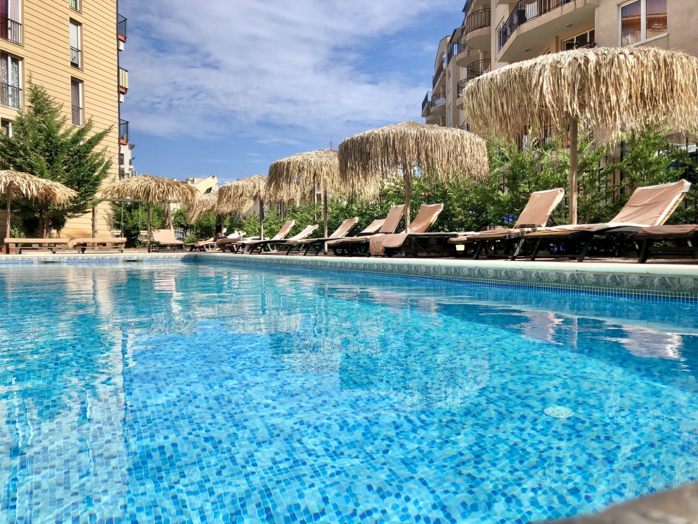 Sunny View Central Aparthotel