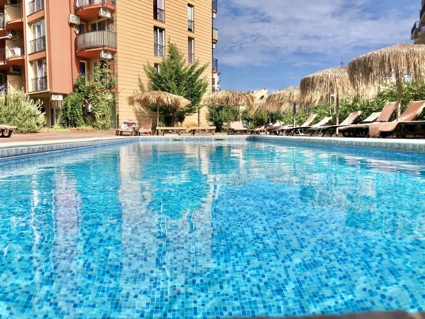 Sunny View Central Aparthotel