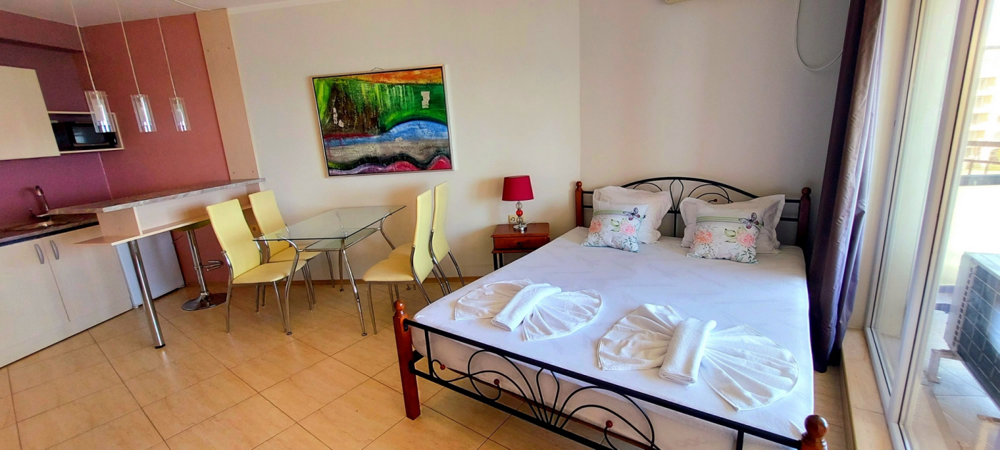 Aheloy Palace apartament J 405