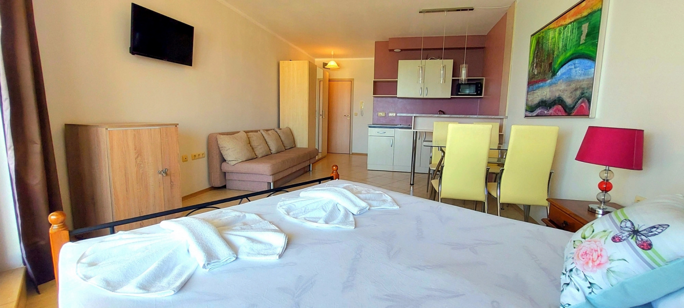Aheloy Palace apartament J 405