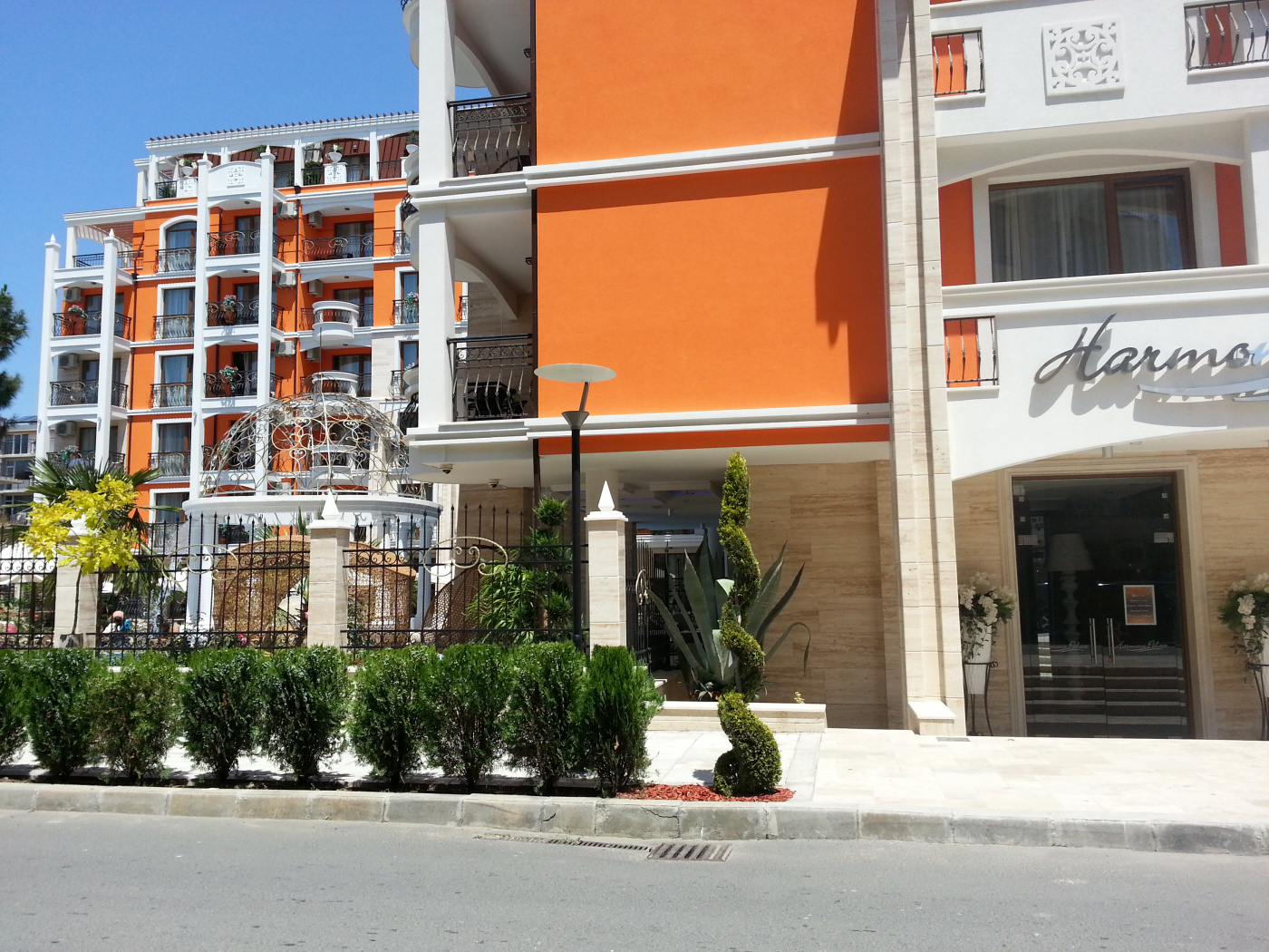Harmony Palace Aparthotel