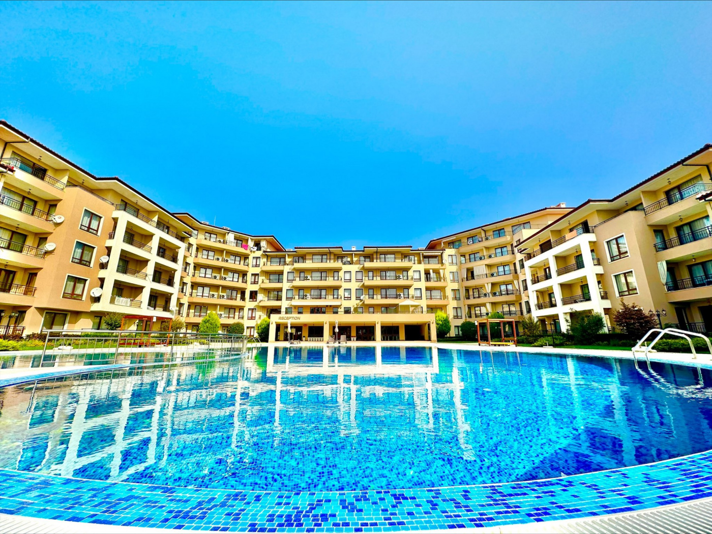 Sea Dreams Aparthotel