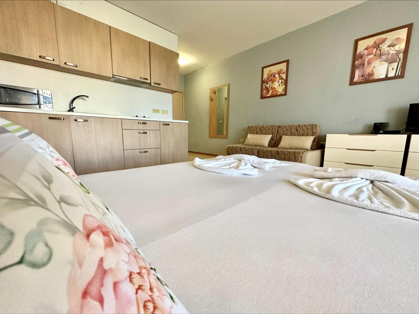 Aheloy Palace apartament J 209