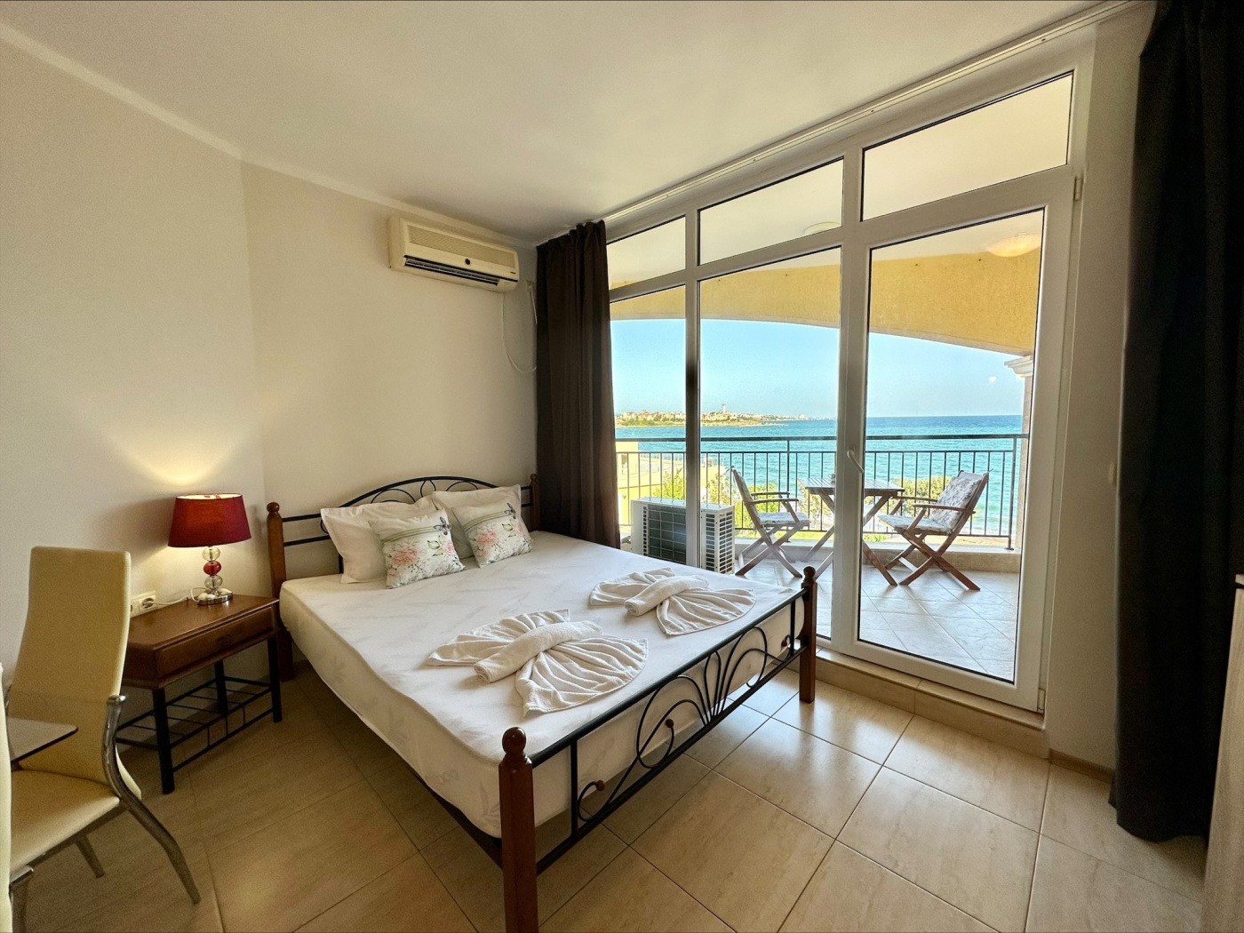 Aheloy Palace apartament J 405