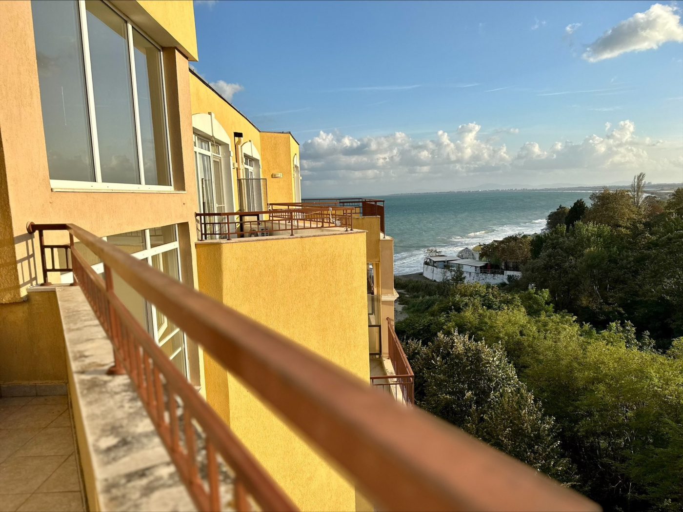 Aheloy Palace apartament J 706