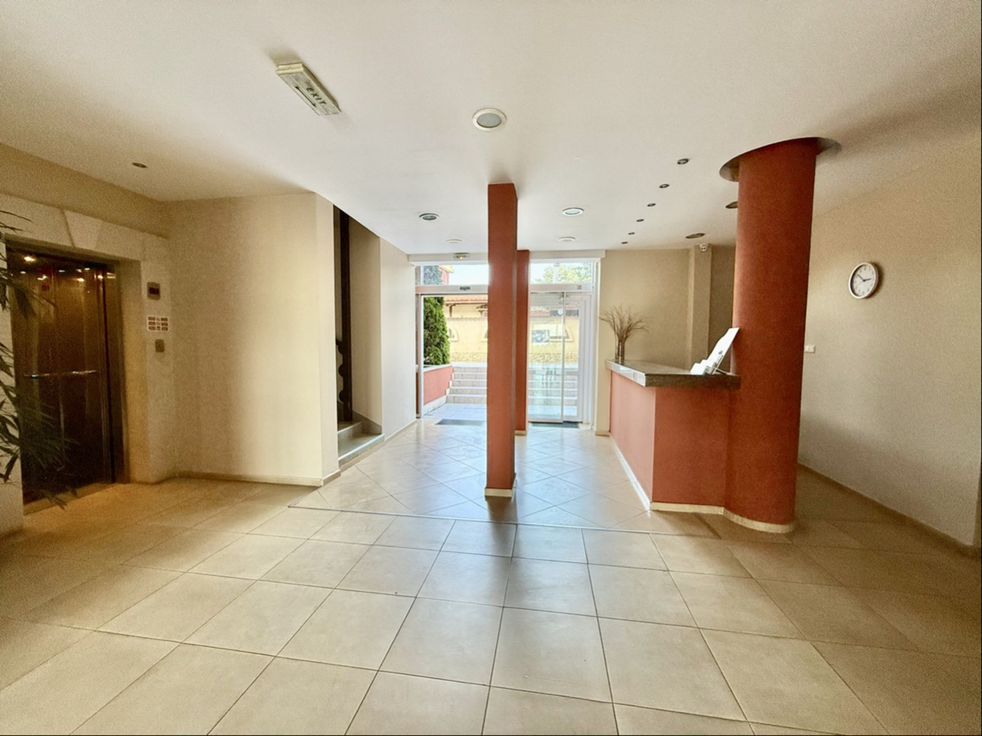 Carina Beach Aparthotel