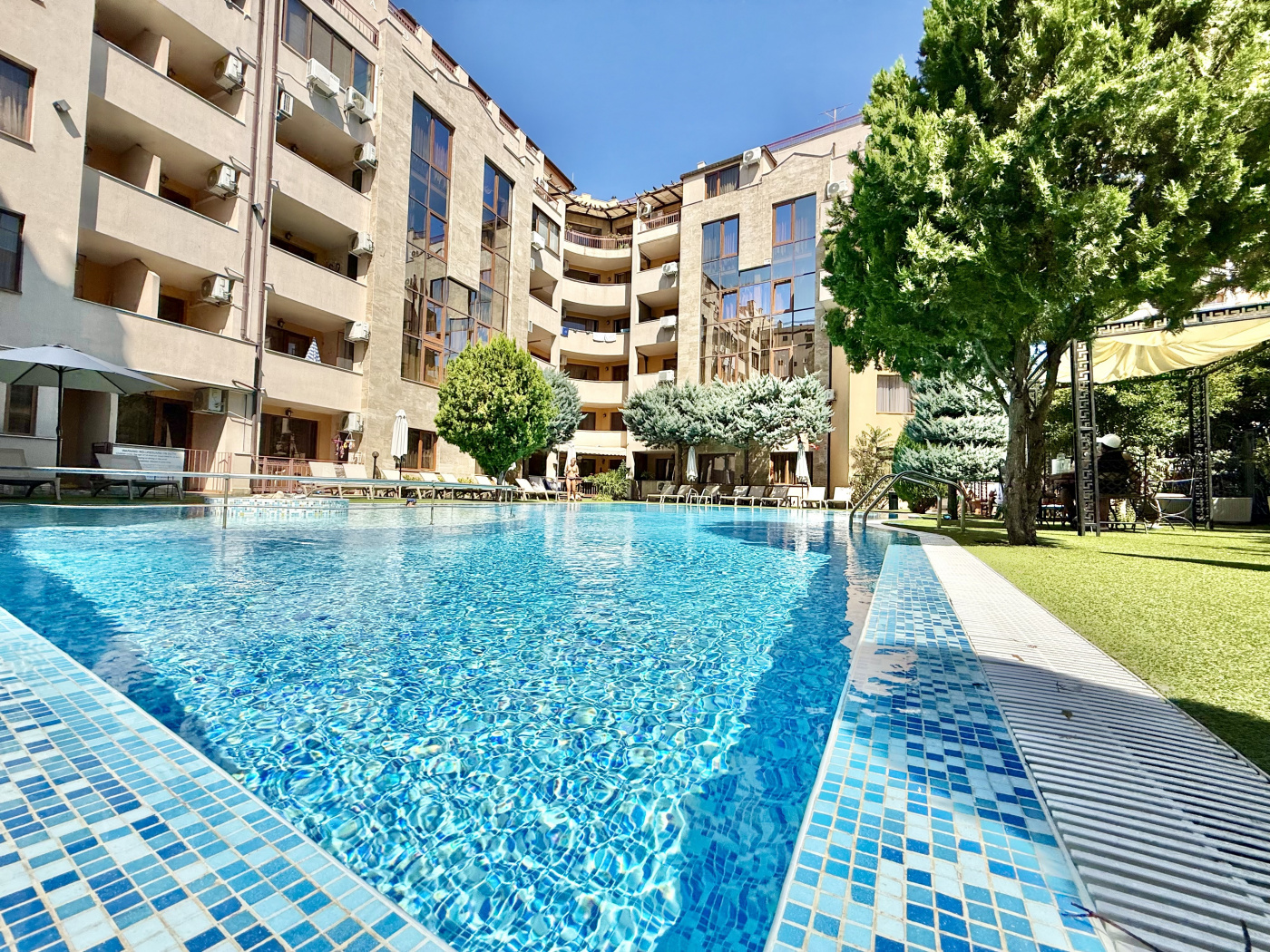 Emerald Paradise Aparthotel